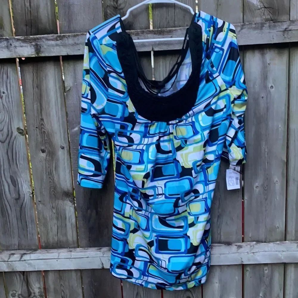Lane Bryant Colorful Top sz.,14/16 W NWT